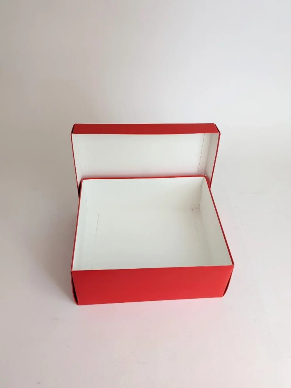 Authentic COACH Red Gift Box with Lid & Ribbon – Medium